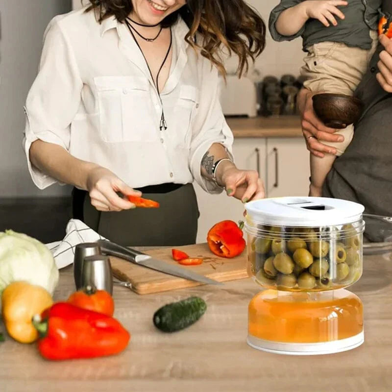Picklefresh - the Practical Pickle & Olive Container with Sieve