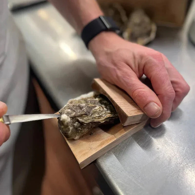 Oyster Opener Clip - the Safe and Practical Solution for Effortless Opening