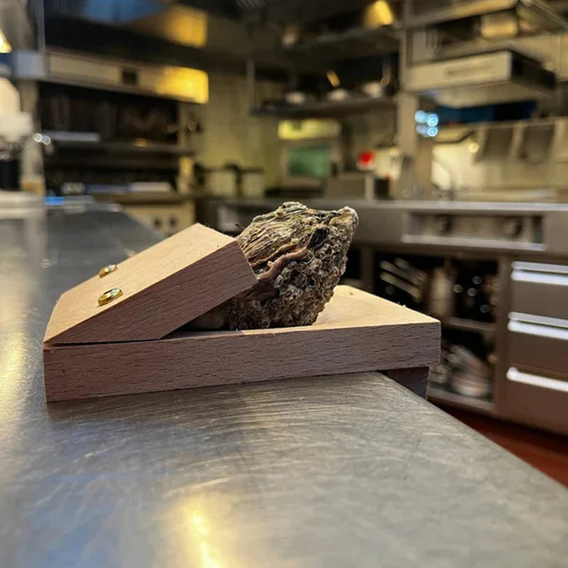 Oyster Opener Clip - the Safe and Practical Solution for Effortless Opening