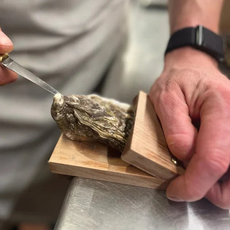 Oyster Opener Clip - the Safe and Practical Solution for Effortless Opening