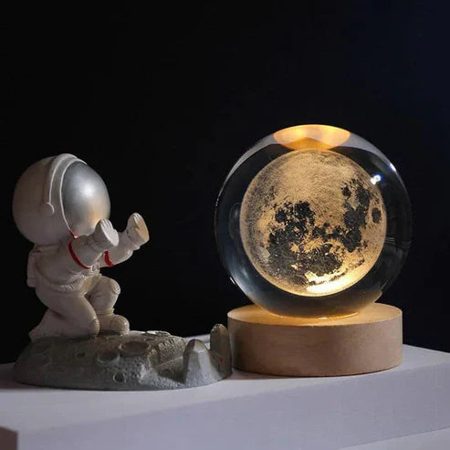 Luminous Sphere of the Moon