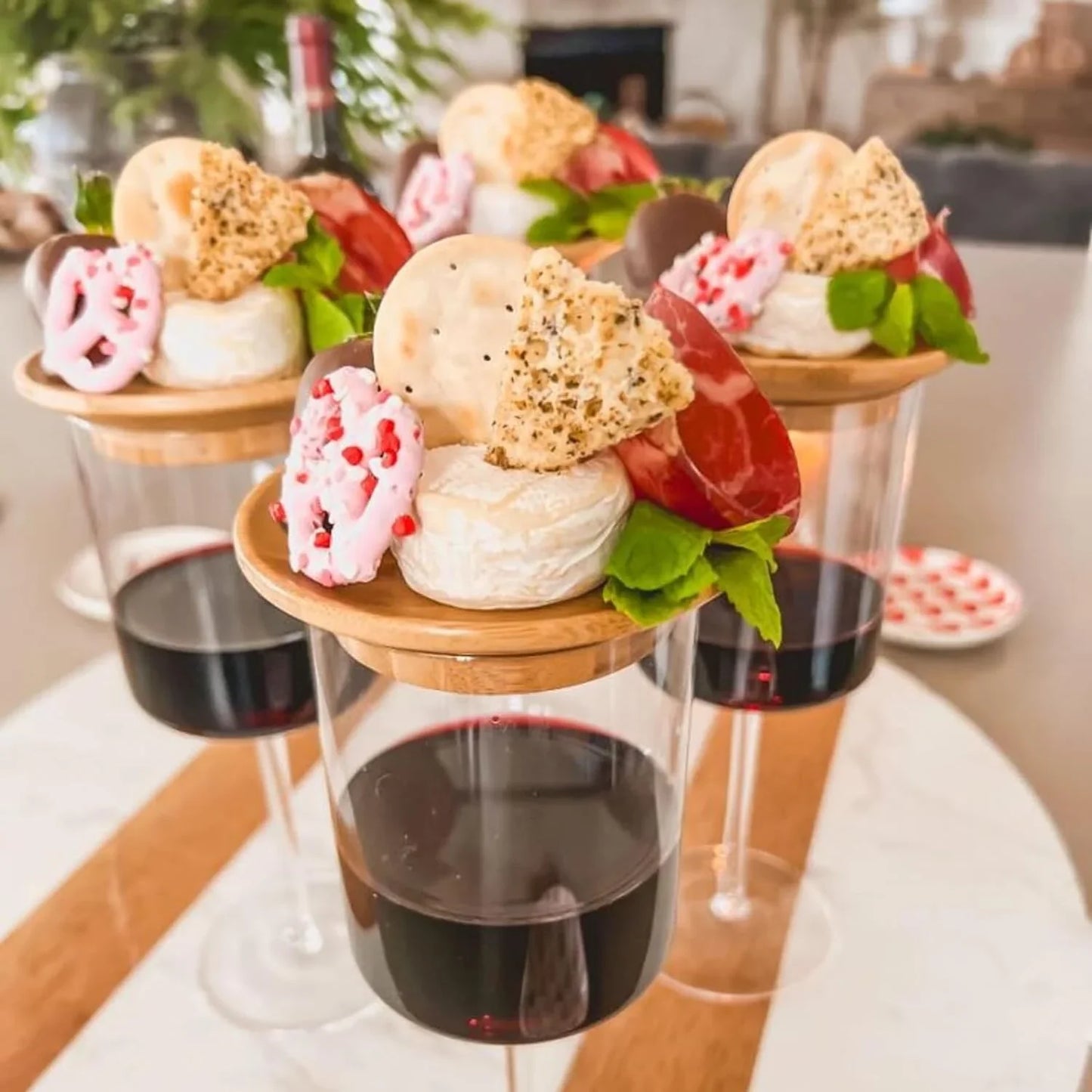 Elegant Wine Glass Centrepiece - Perfect for Wine and Snacks