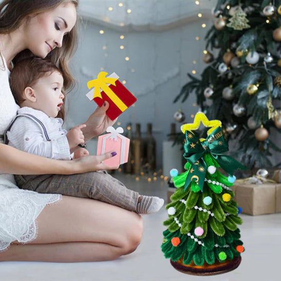 Handmade Christmas Tree Ornaments to Design Yourself