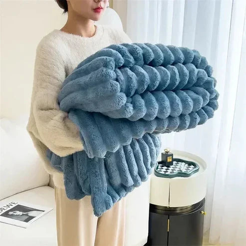 Extra Large Plush Cosy Blanket