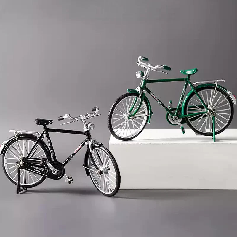 Retro Bicycle Model - Detailed Miniature for Collectors
