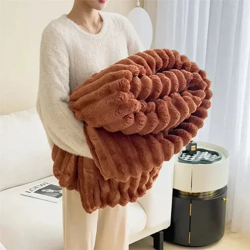 Extra Large Plush Cosy Blanket