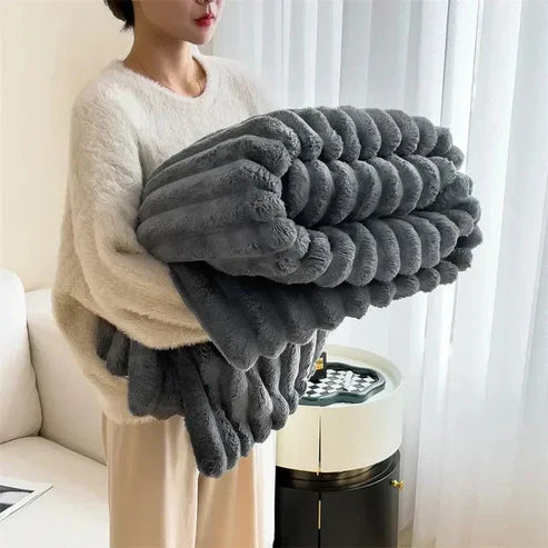 Extra Large Plush Cosy Blanket