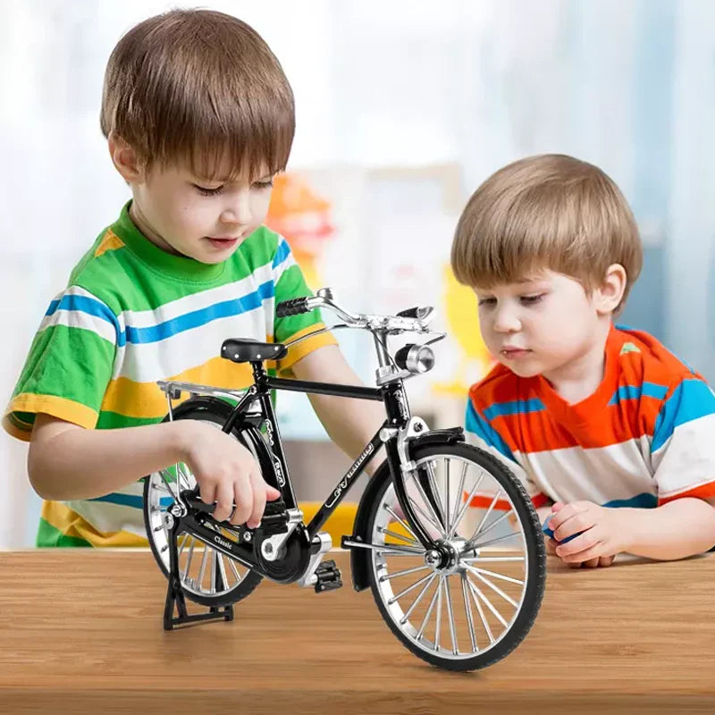 Retro Bicycle Model - Detailed Miniature for Collectors