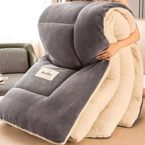 Luxurious Winter Blanket with Double - Layer Flannel Fleece
