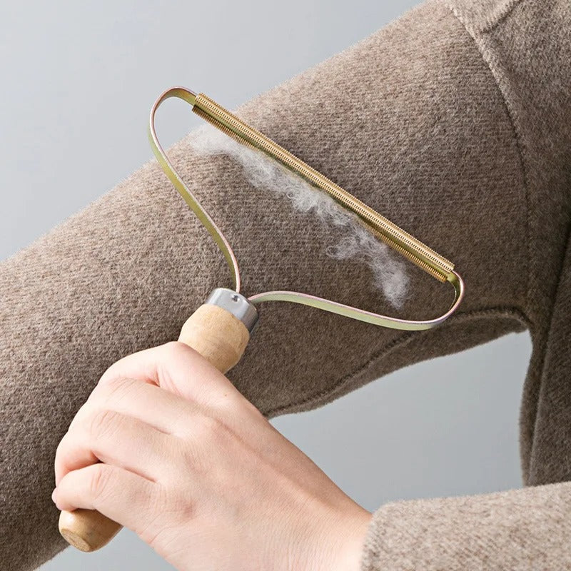 Handheld Lint Remover - Give Your Textiles a New Lease of Life