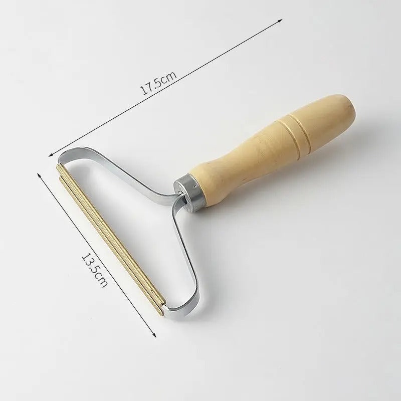 Handheld Lint Remover - Give Your Textiles a New Lease of Life