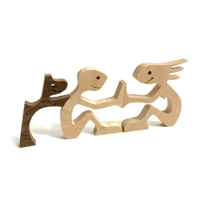 Herzmoment - Hand - Carved Wooden Sculpture