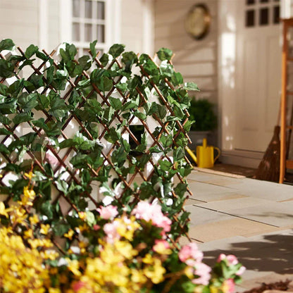 Flexible Privacy Fence with a Climbing Plant Look