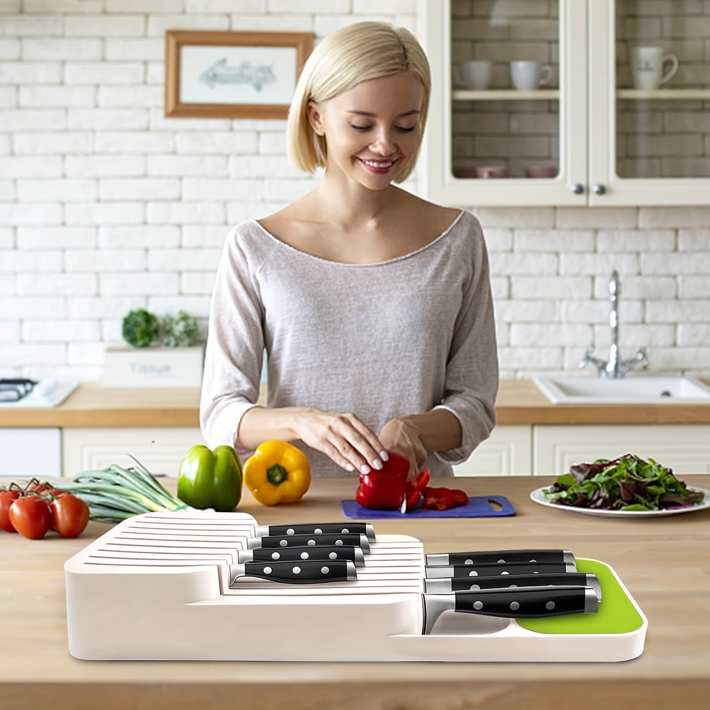 Practical Knife Storage Insert for the Kitchen