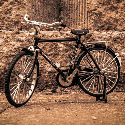 Retro Bicycle Model - Detailed Miniature for Collectors