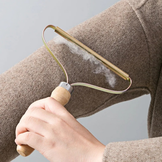 Handheld Lint Remover - Give Your Textiles a New Lease of Life